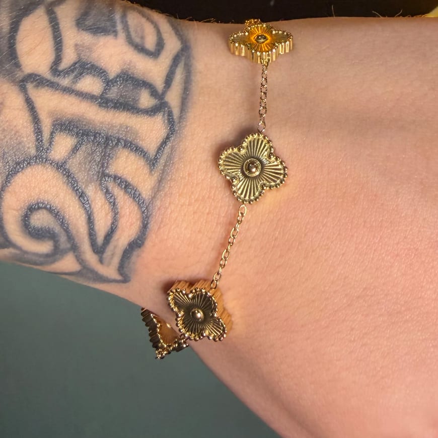 Pulsera Van Cleef Dorada, baño en oro 18K